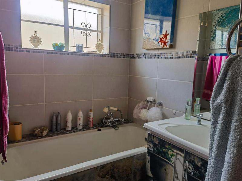 4 Bedroom Property for Sale in Colchester Eastern Cape